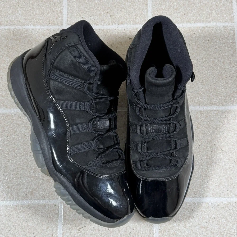 Air Jordan 11 Retro Cap and Gown Black Leather Sneakers Size 10.5 378037-005